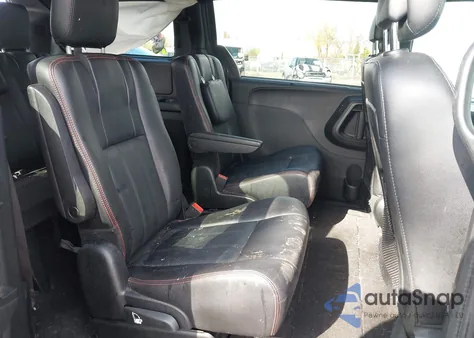 2019 Dodge Grand Caravan Gt z USA, uszkodzony, nr VIN 2C4RDGEGXKR530219